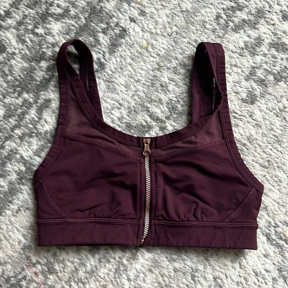 Lululemon Sports bra - Picture 1 of 4